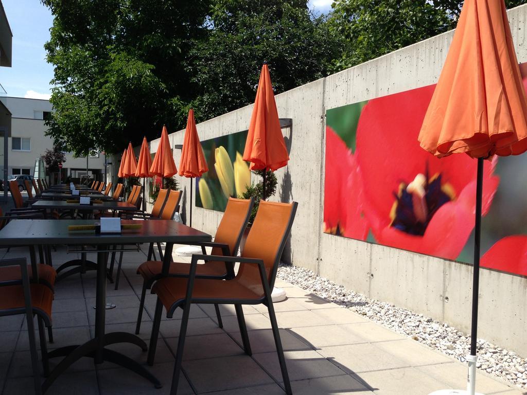 Hotel & Konditorei May Neufeld an der Leitha Ngoại thất bức ảnh